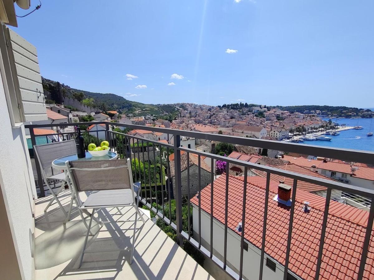 Brand New Apt W Balcony & Perfect Seaview At Center Хвар Екстер'єр фото