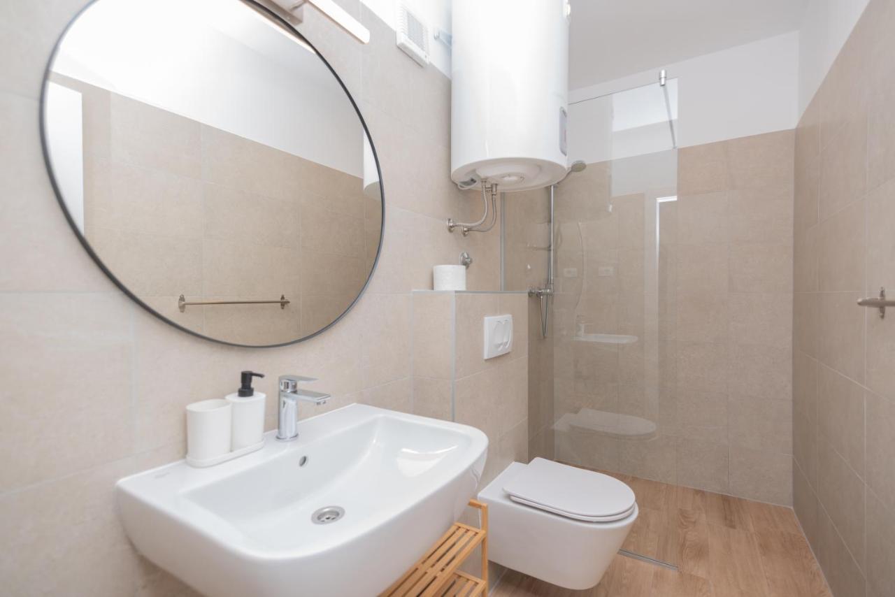 Brand New Apt W Balcony & Perfect Seaview At Center Хвар Екстер'єр фото
